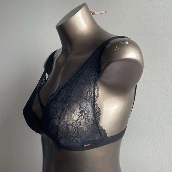 Lace La Vie en Rose Bralette - Picture 3 of 8